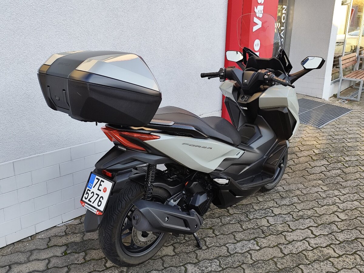 HONDA Forza 125 ČR 6200km, do provozu 2025 - 3