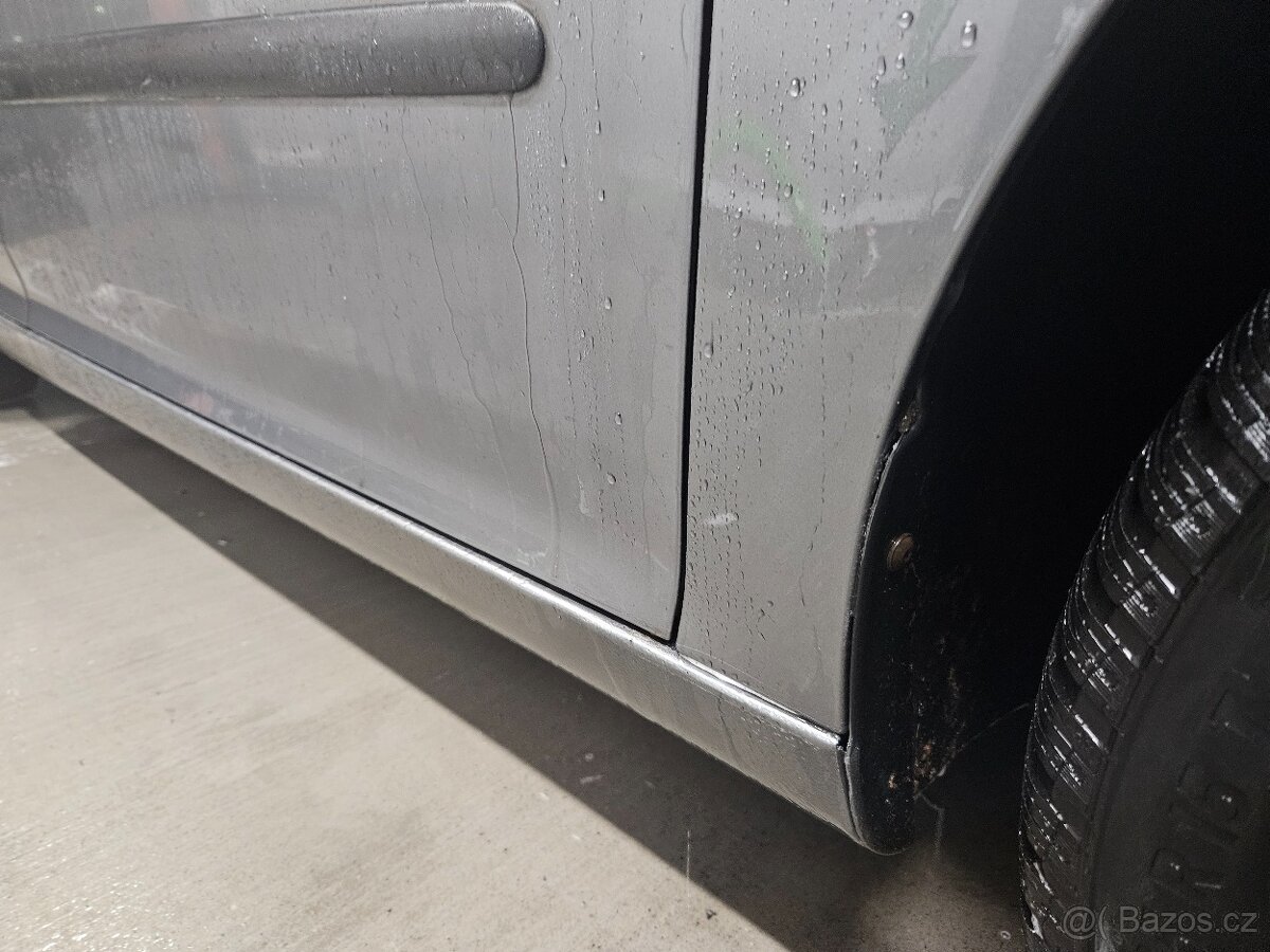 VOLKSWAGEN GOLF V 1.6MPi -75KW - 3