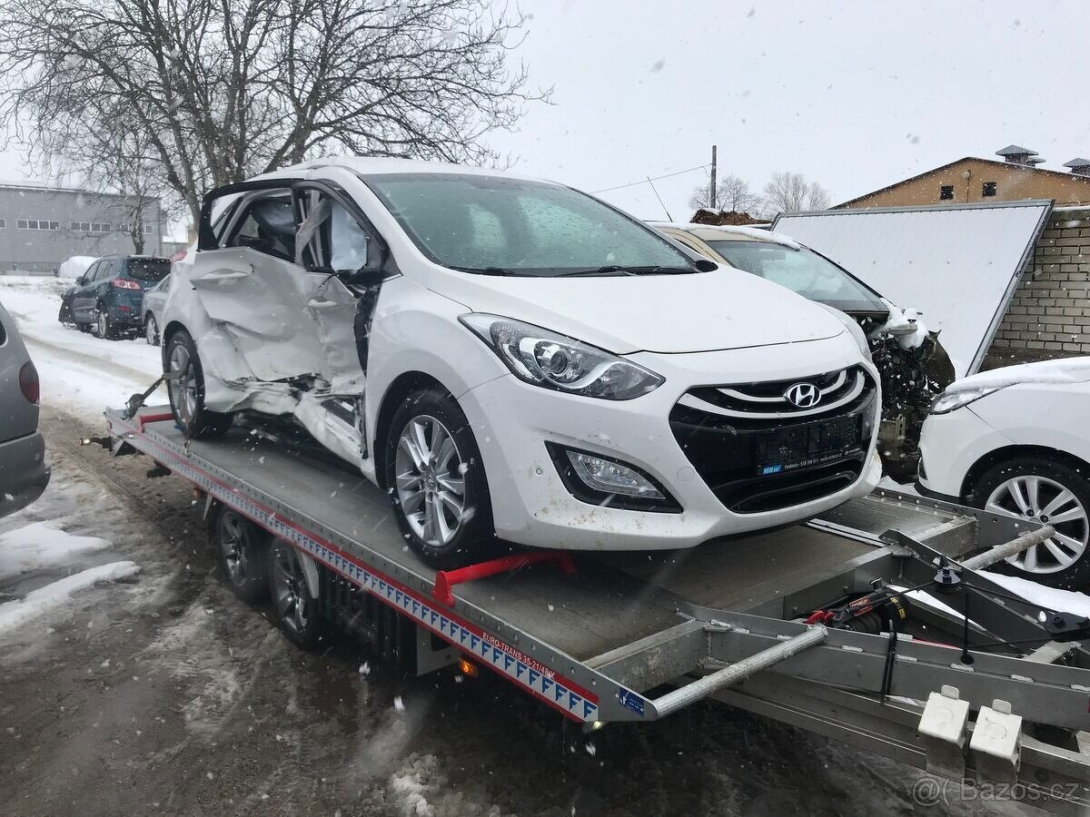 Hyundai i30 2012 - 2017 hatchback - 3