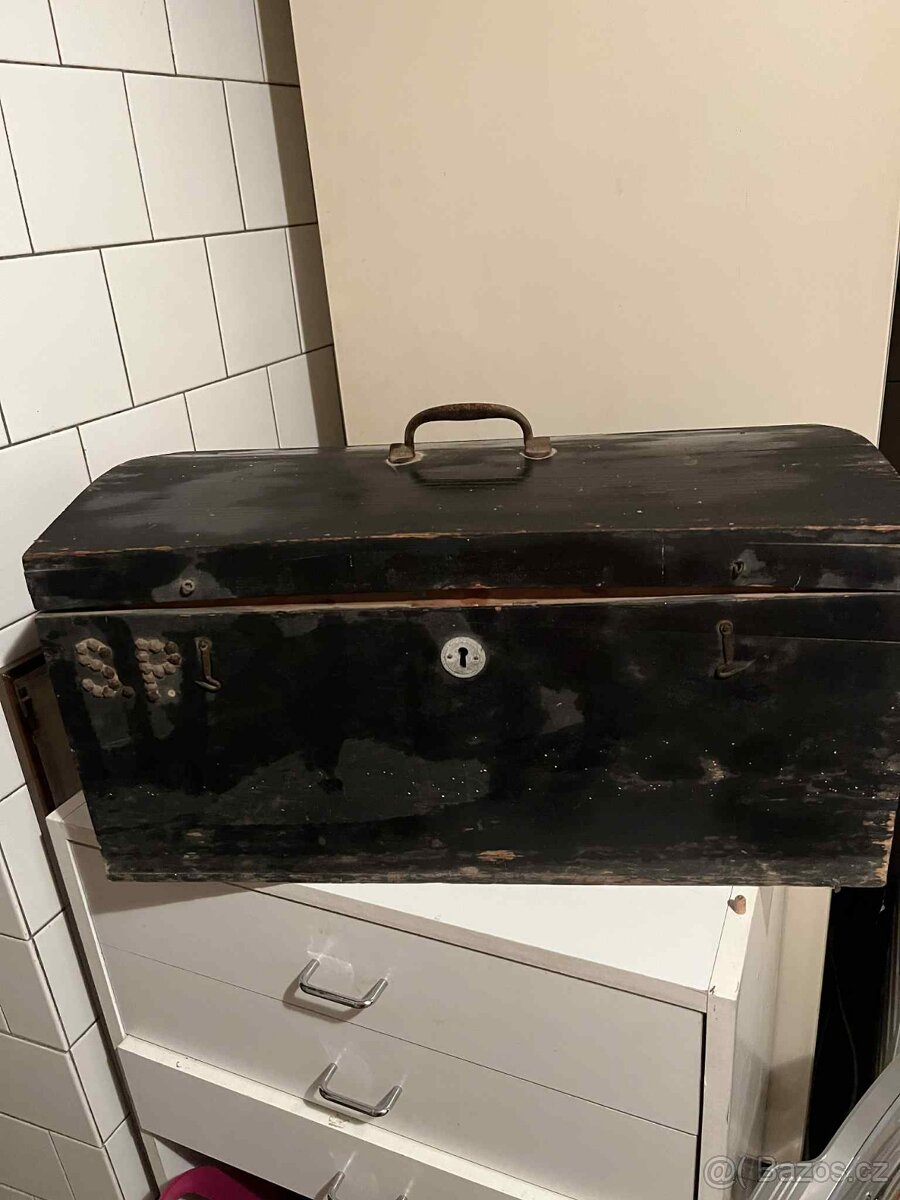 Stará vojenská truhla / bedna – rok cca 1950 - 3