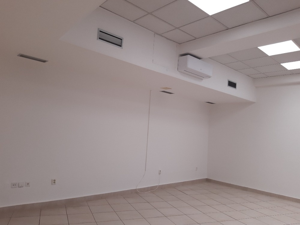 Prostor k podnikání centrum Uherský Brod - 3