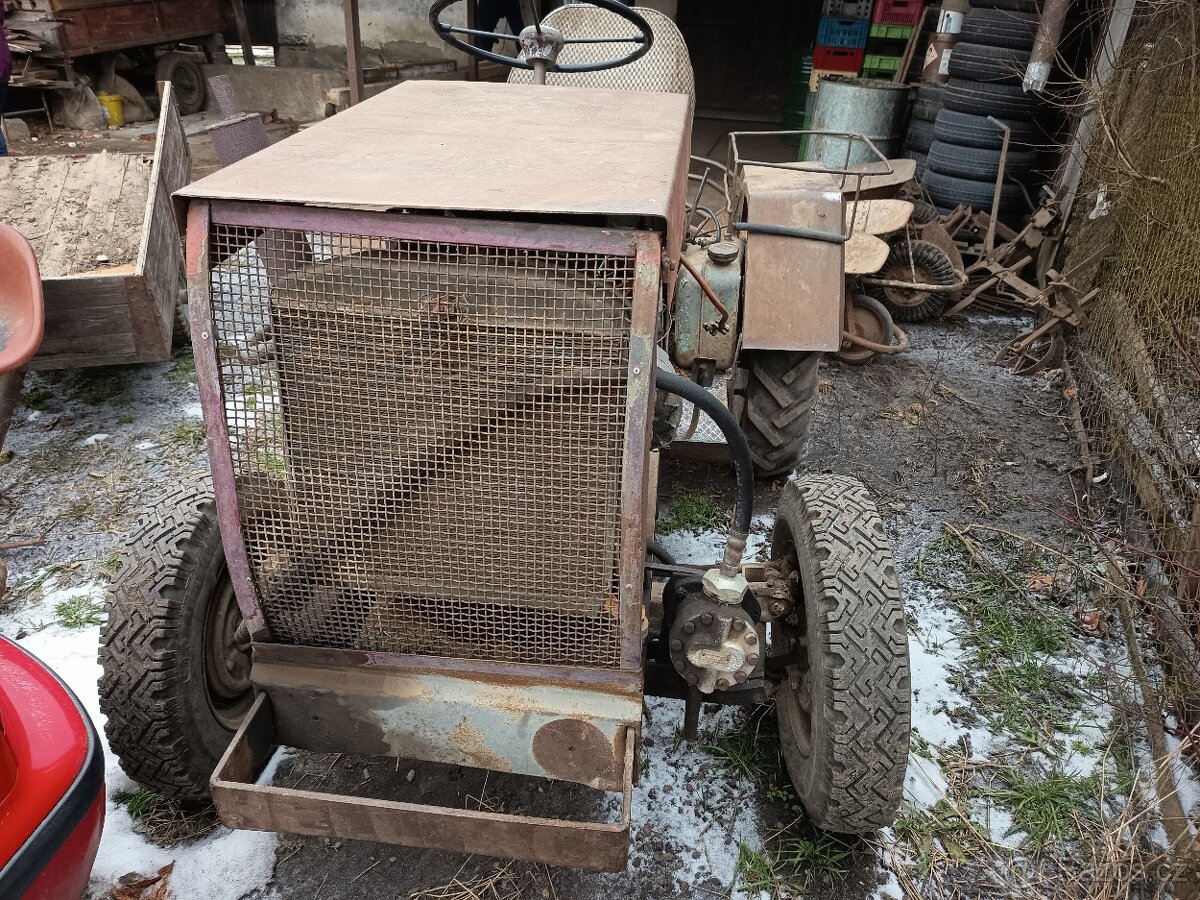Prodám traktor domácí výroby - 3