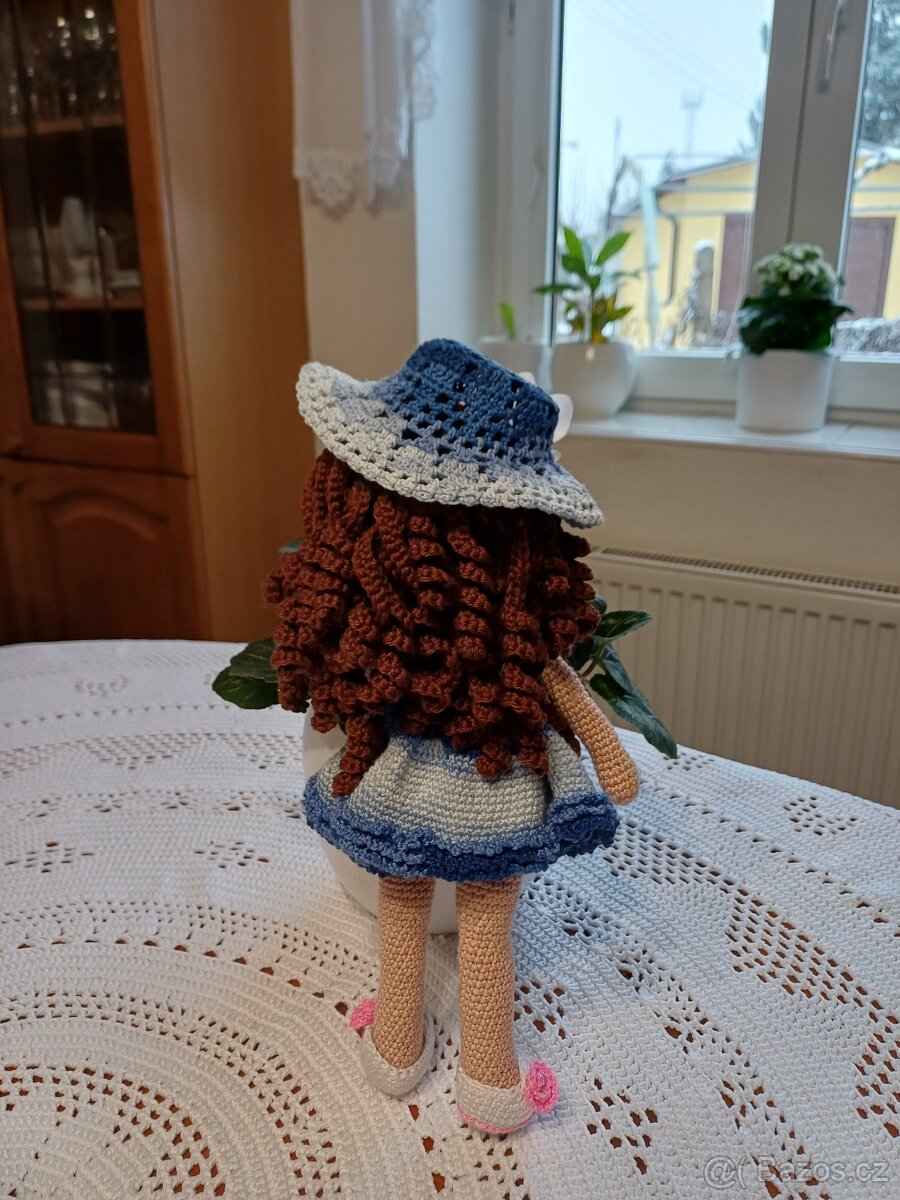 Háčkovaná panenka - 3