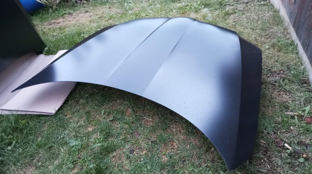 Prodám skoda superb 2 fl kapota originál nová - 3