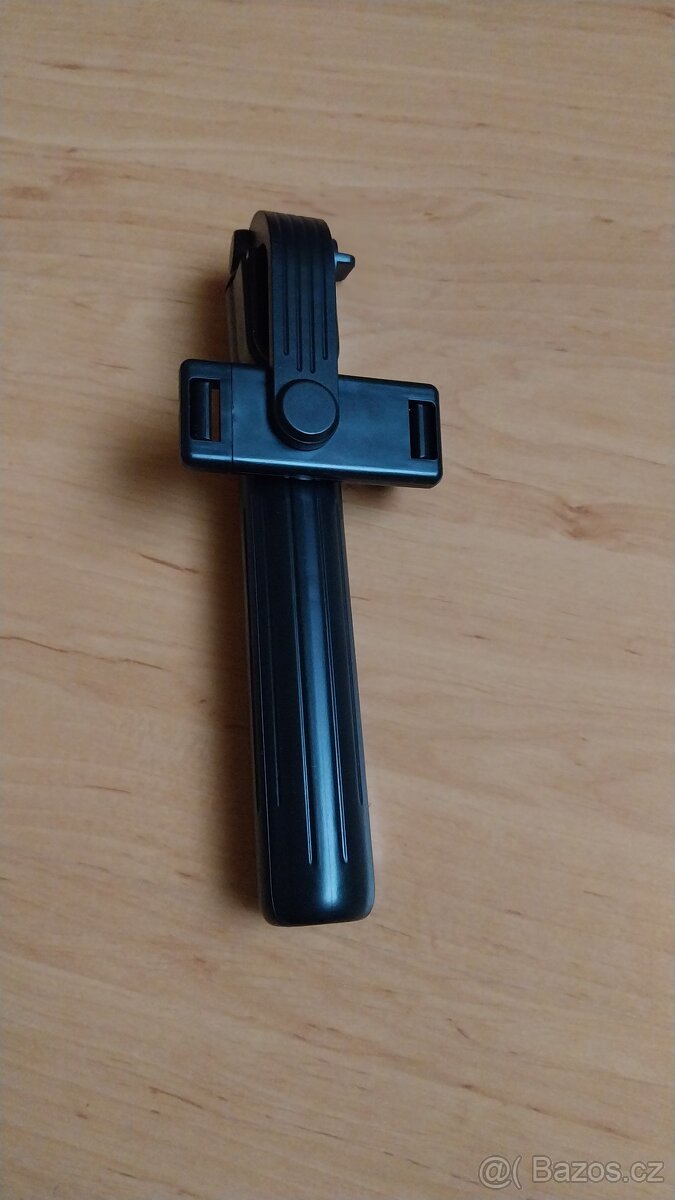 Selfie tyč se stativem - 3