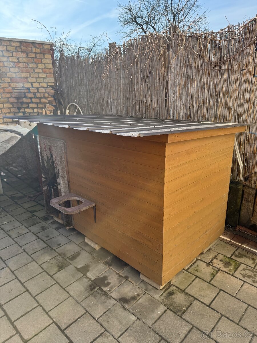 Prodám zateplenou psí boudu - 3