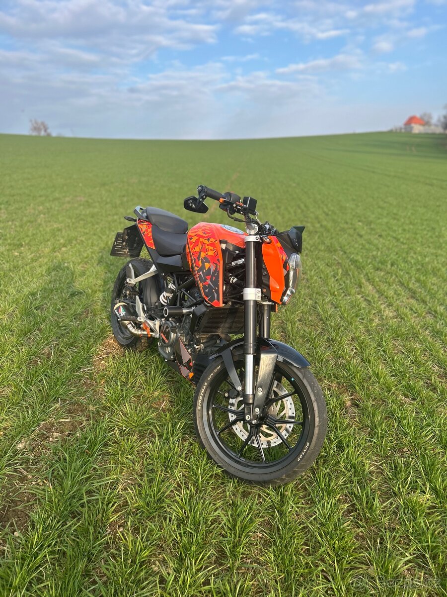 Ktm duke 125 (2016) - 3