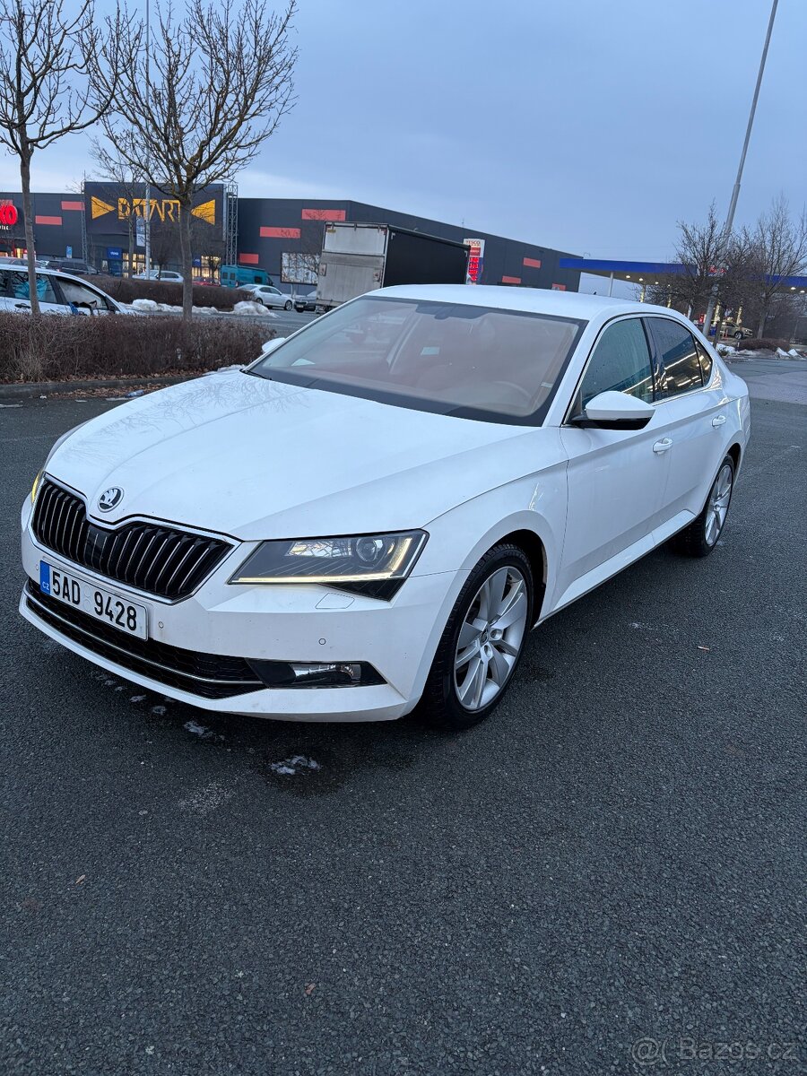 Skoda Superb 2.0TDI 110kW DSG - 3