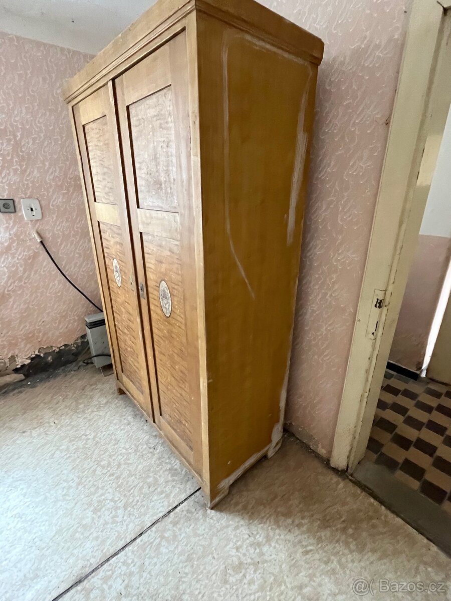 Skříň - 3
