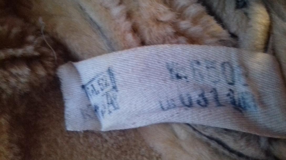 Prodám téměř nový pravý pánský dubeňák + nový kabát - 3