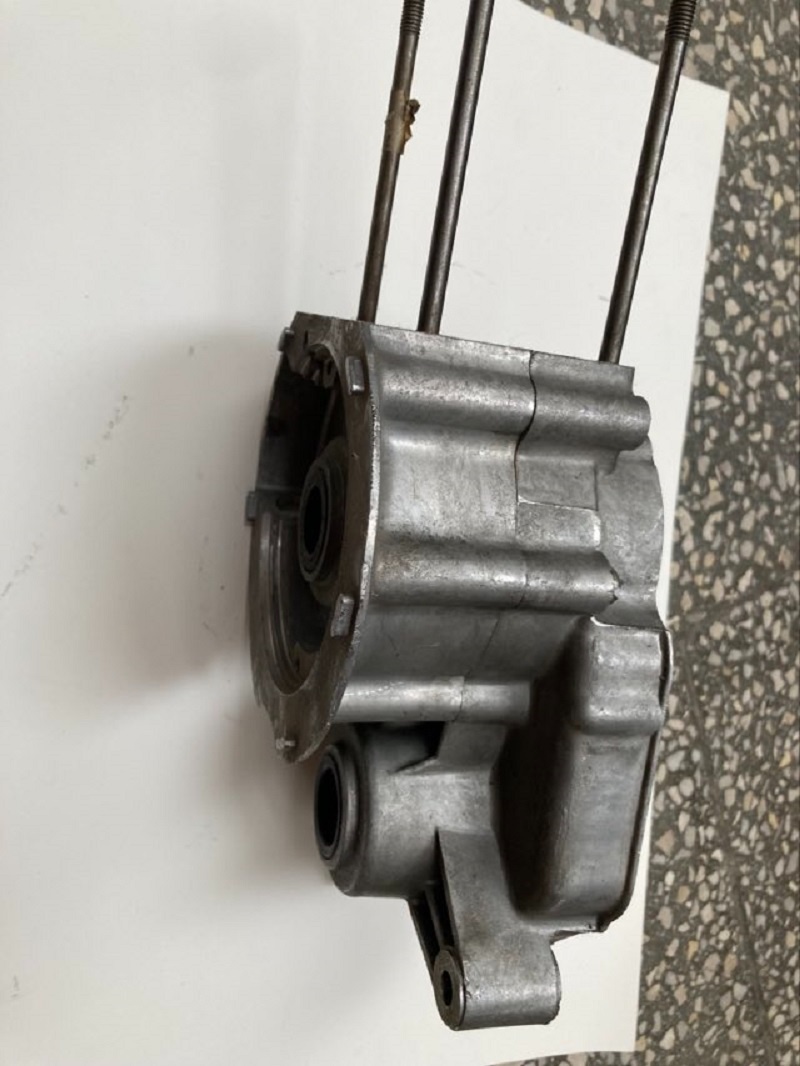 Bloky motoru na moped B 207 - 3