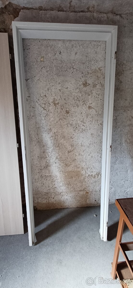 Prodám interiérové dveře s futry, vnitřní - 3