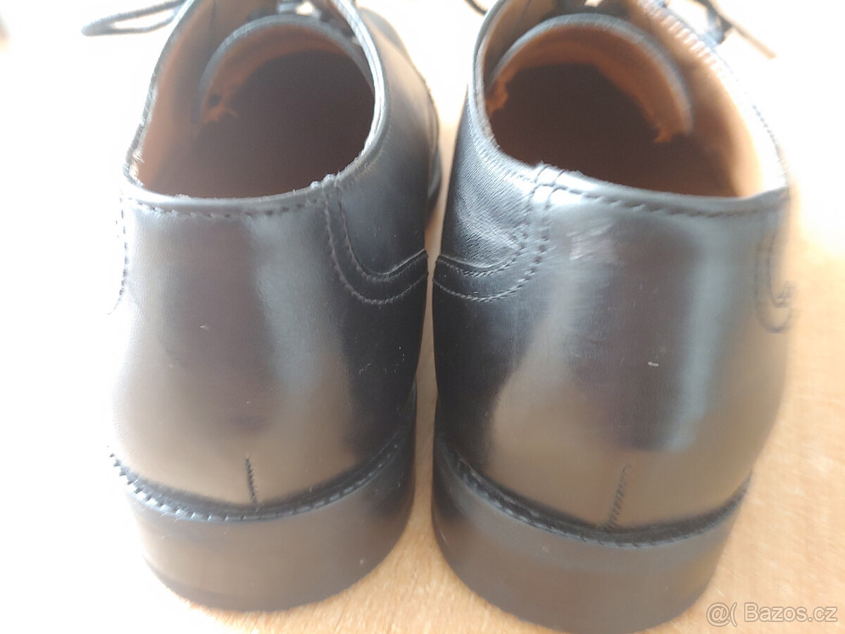 CLARKS nové pánské černé boty 43 - 3