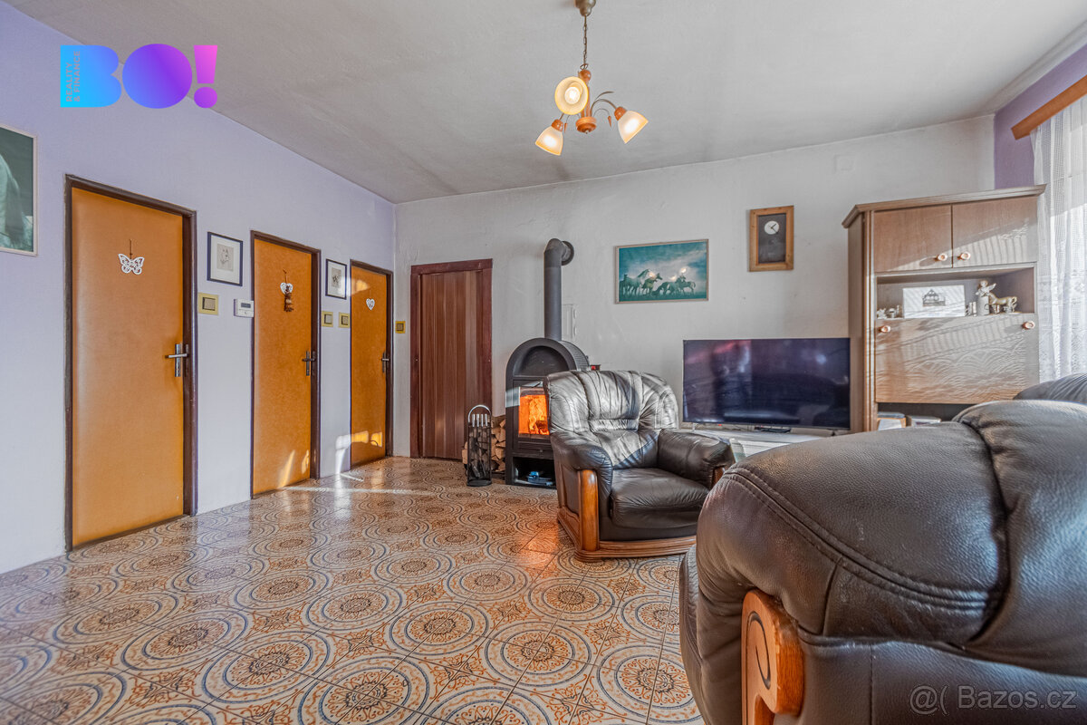 Prodej zemědělské usedlosti 299 m², zahrada 2 336 m², Lukavi - 3