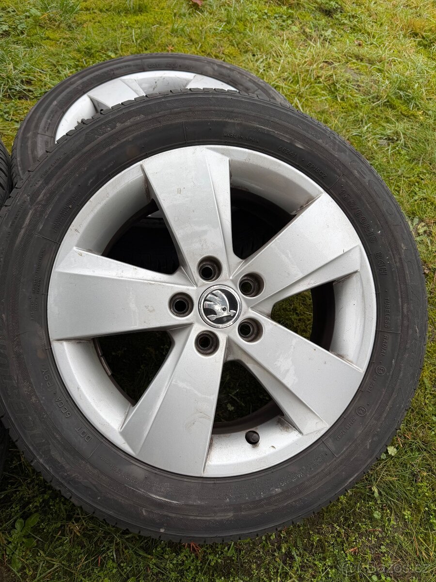 Originál Škoda letní alu kola 185/60R15 5x100 - 3