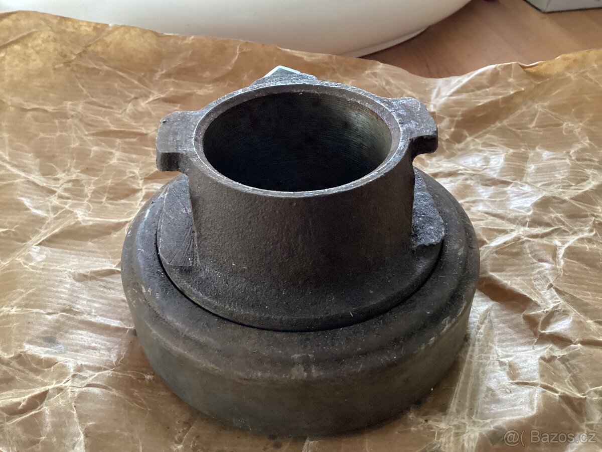 Praga V3S ložisko spojky - 3