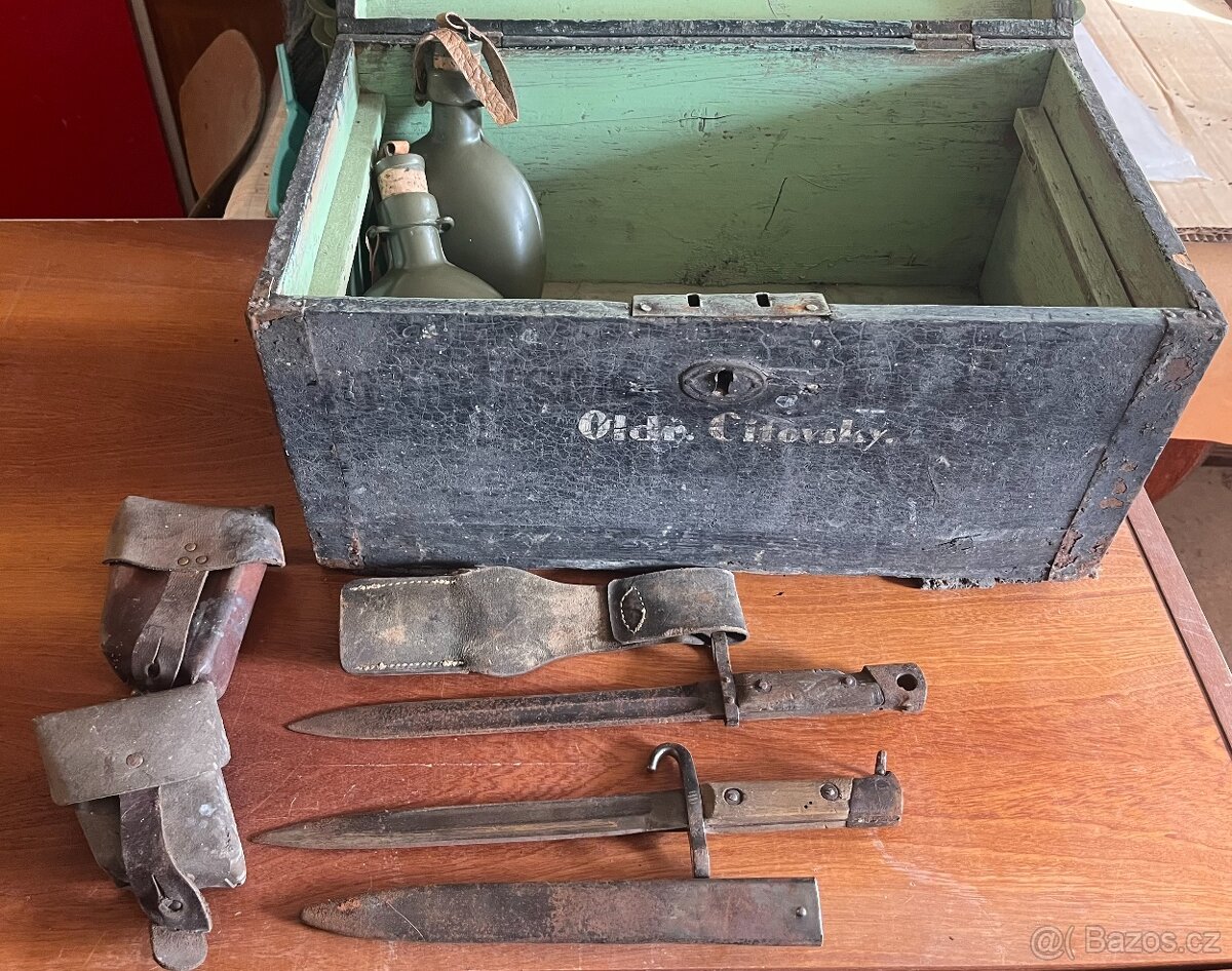 Historické Vybavení, Dýky - 3