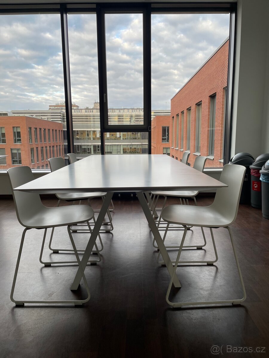 Zasedací stůl Pedrali + 6 židlí - 3