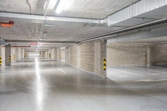 garážové stání Harfa P9 - 3