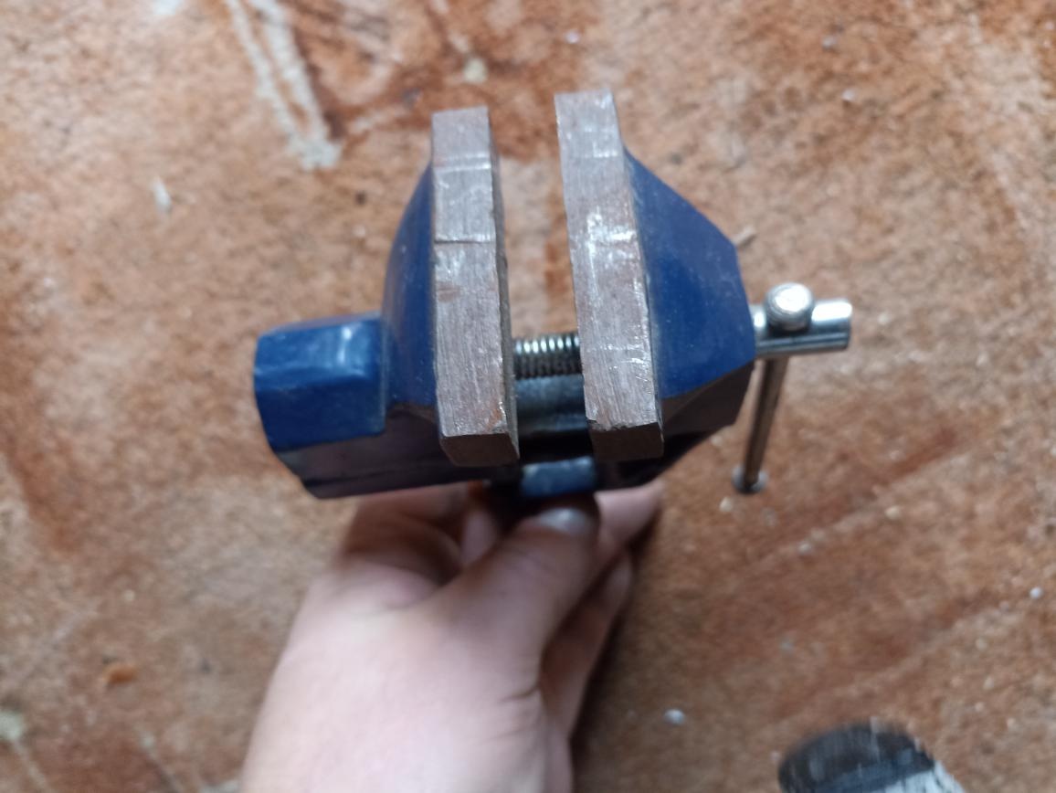 Zámečnický - topenářský svěrák - 3