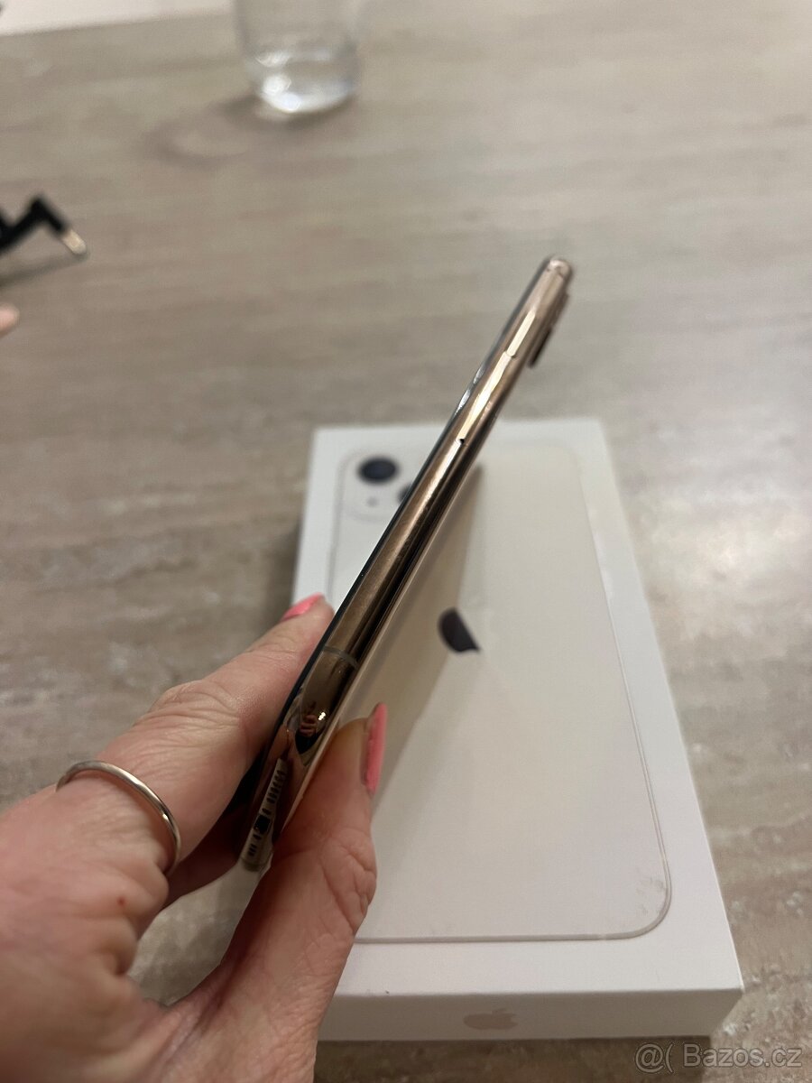 iPhone XS zlatý 64GB - 3
