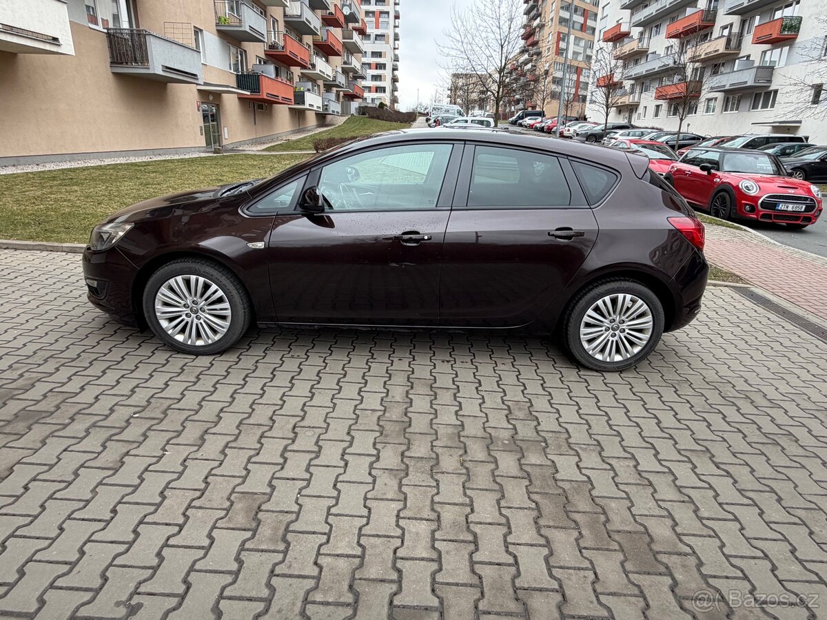 Opel Astra J - 3