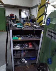 Soustruhy - hrotové SU 150 - 3