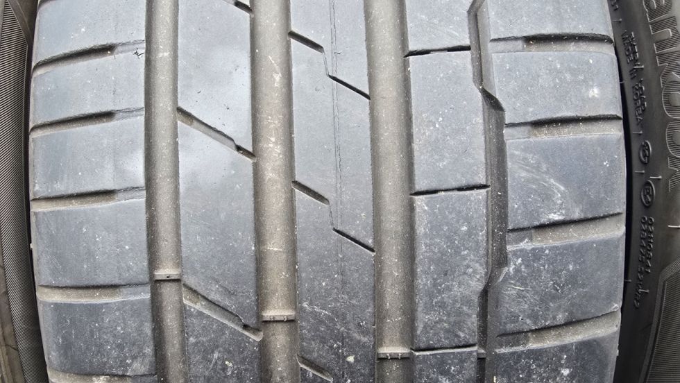 Letní pneu 255/40/19 Hankook - 3