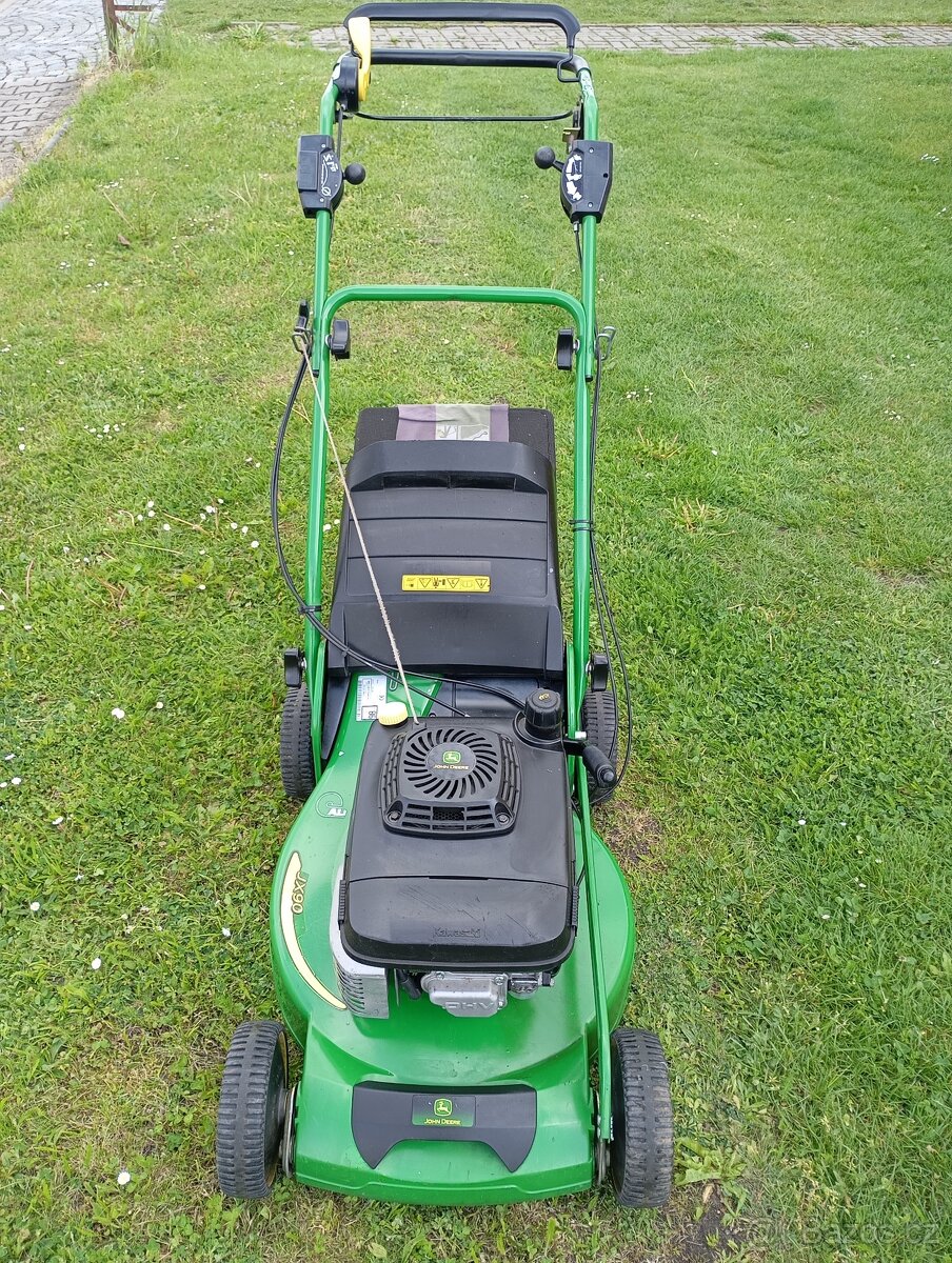 Sekačka John Deere JX90 - 3