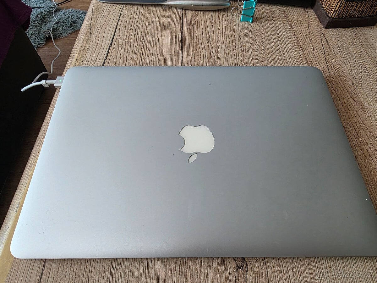 MACBOOK AIR A 1466 - 3