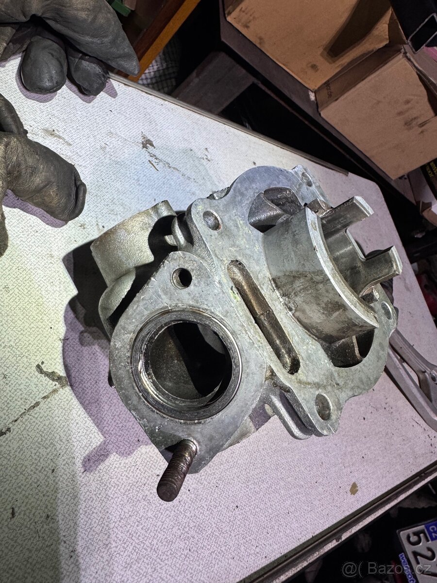 Yamaha dt 125 válec na výbrus - 3