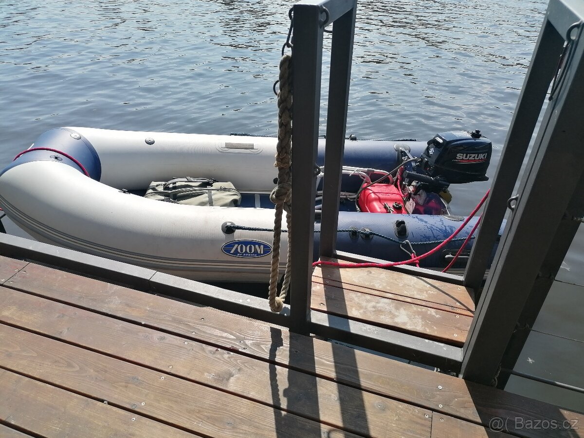 Zodiac nafukovací člun pro 4osoby - 3