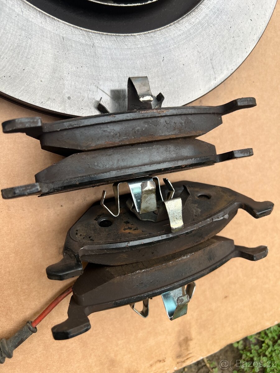 zánovní přední + zadní brzdy na škodu octavii 1 - 3