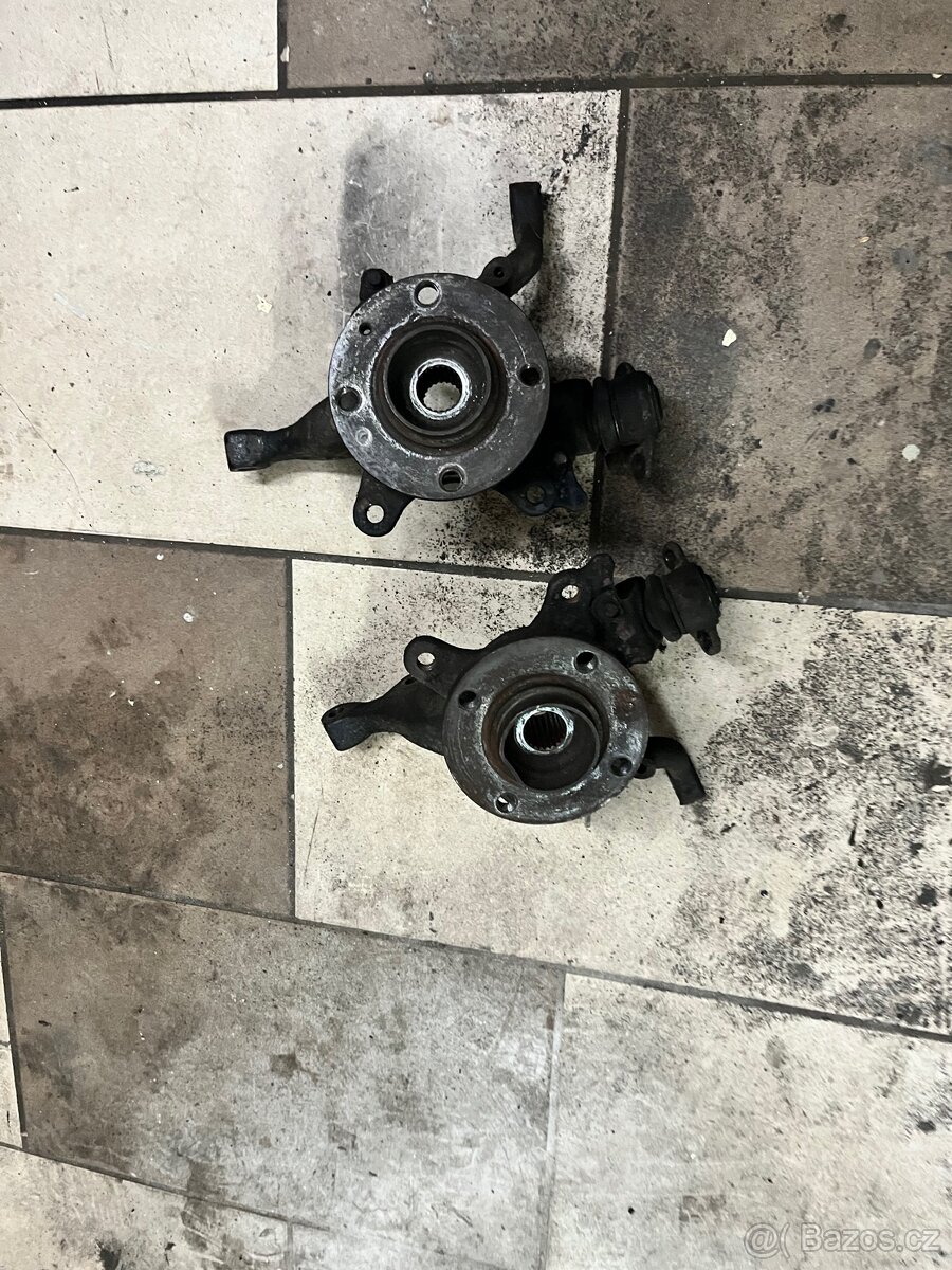 Volkswagen Golf 3 GTI těhlice - 3