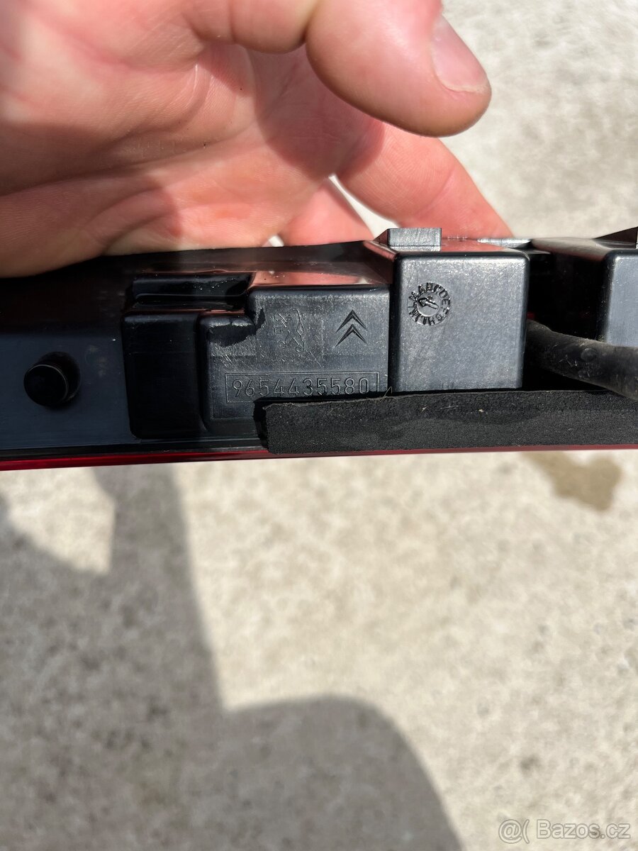 Brzdové světlo Citroen C4 Picasso - 3