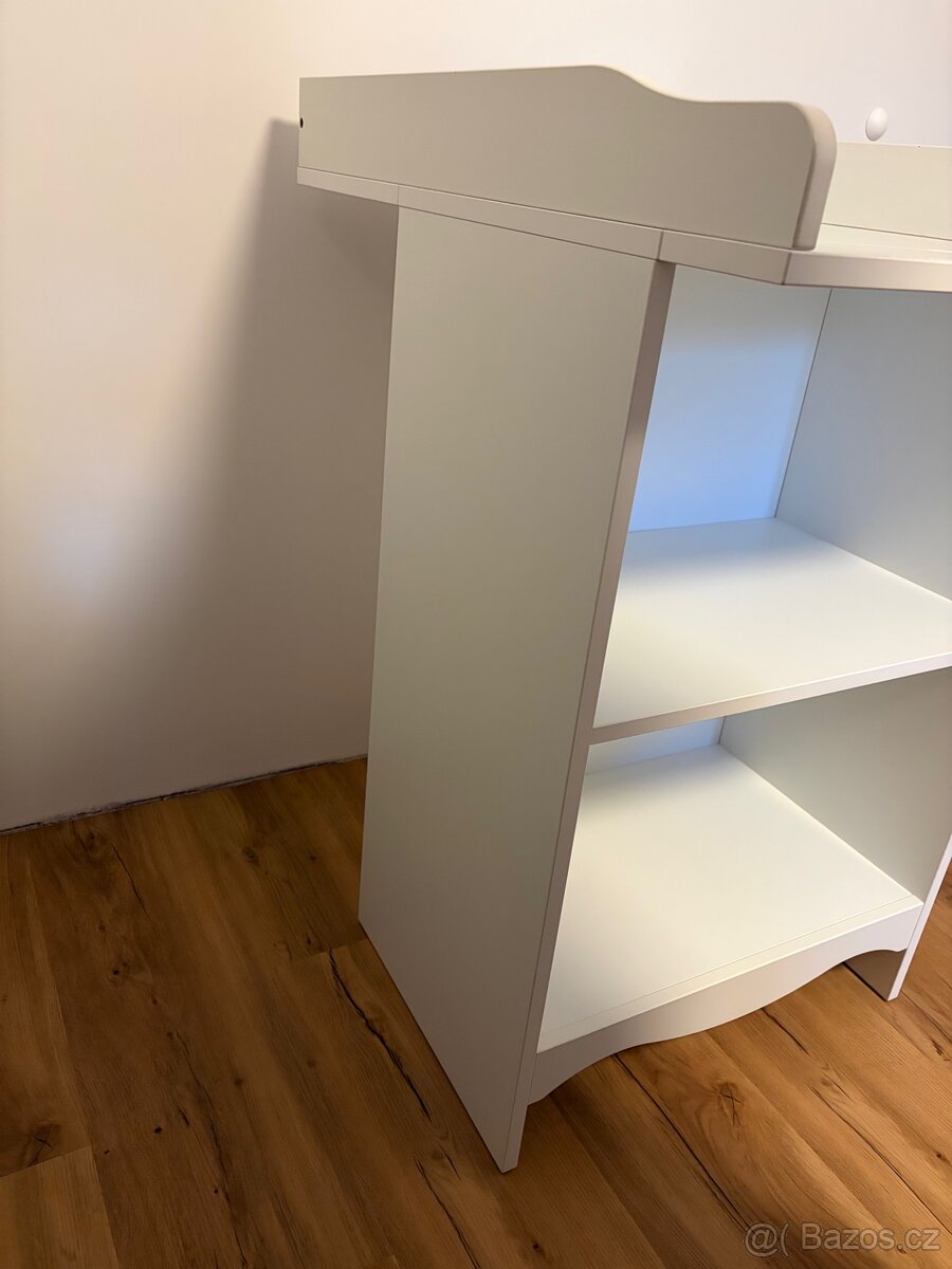 Přebalovací stůl IKEA SMÅGÖRA - 3