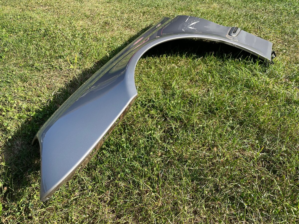 Mercedes W211 blatník - barva 723 - 3