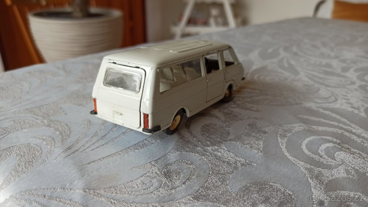 Stará ruská kovová hračka - 3