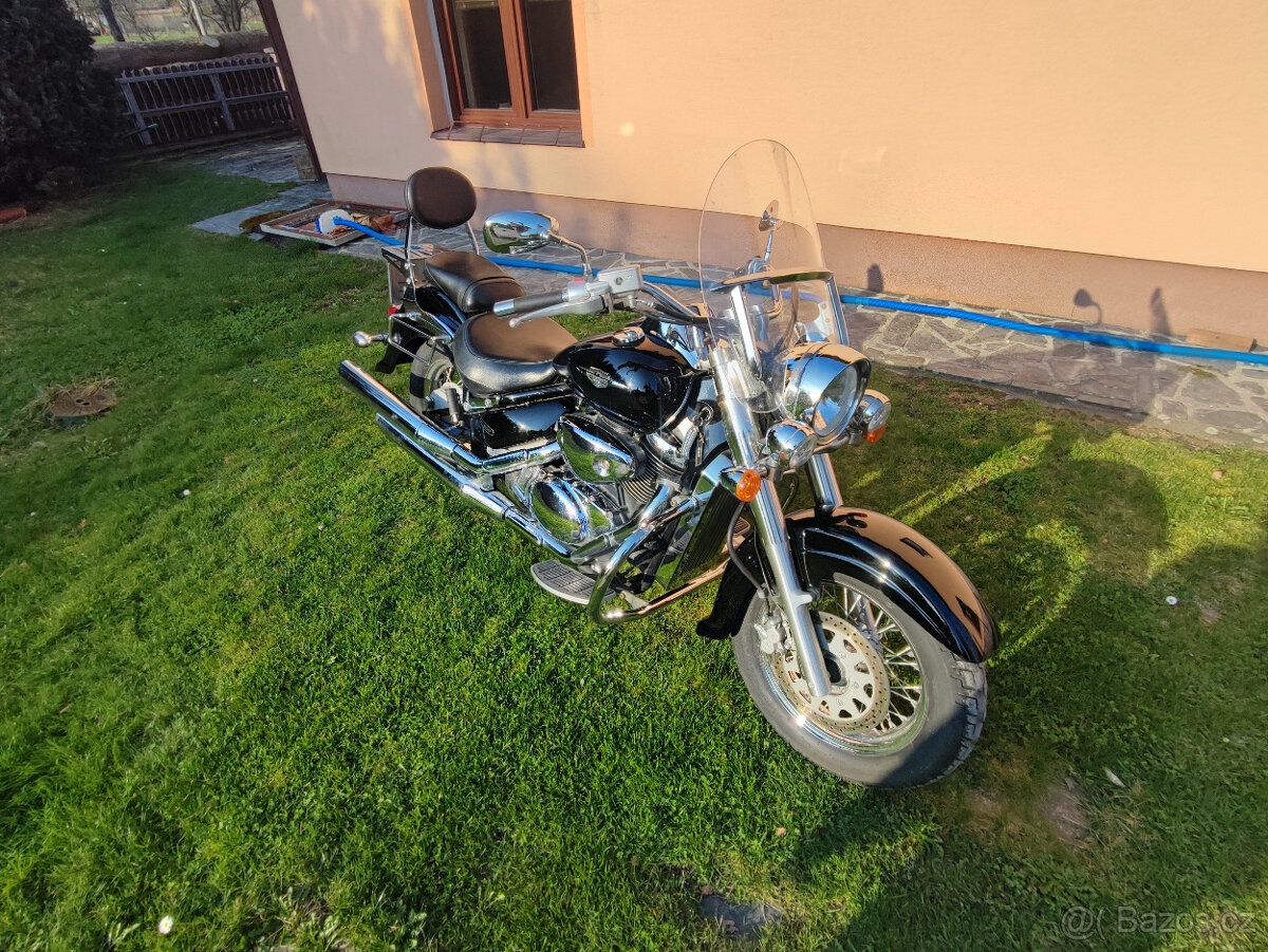 Suzuki Intruder M800 - 3
