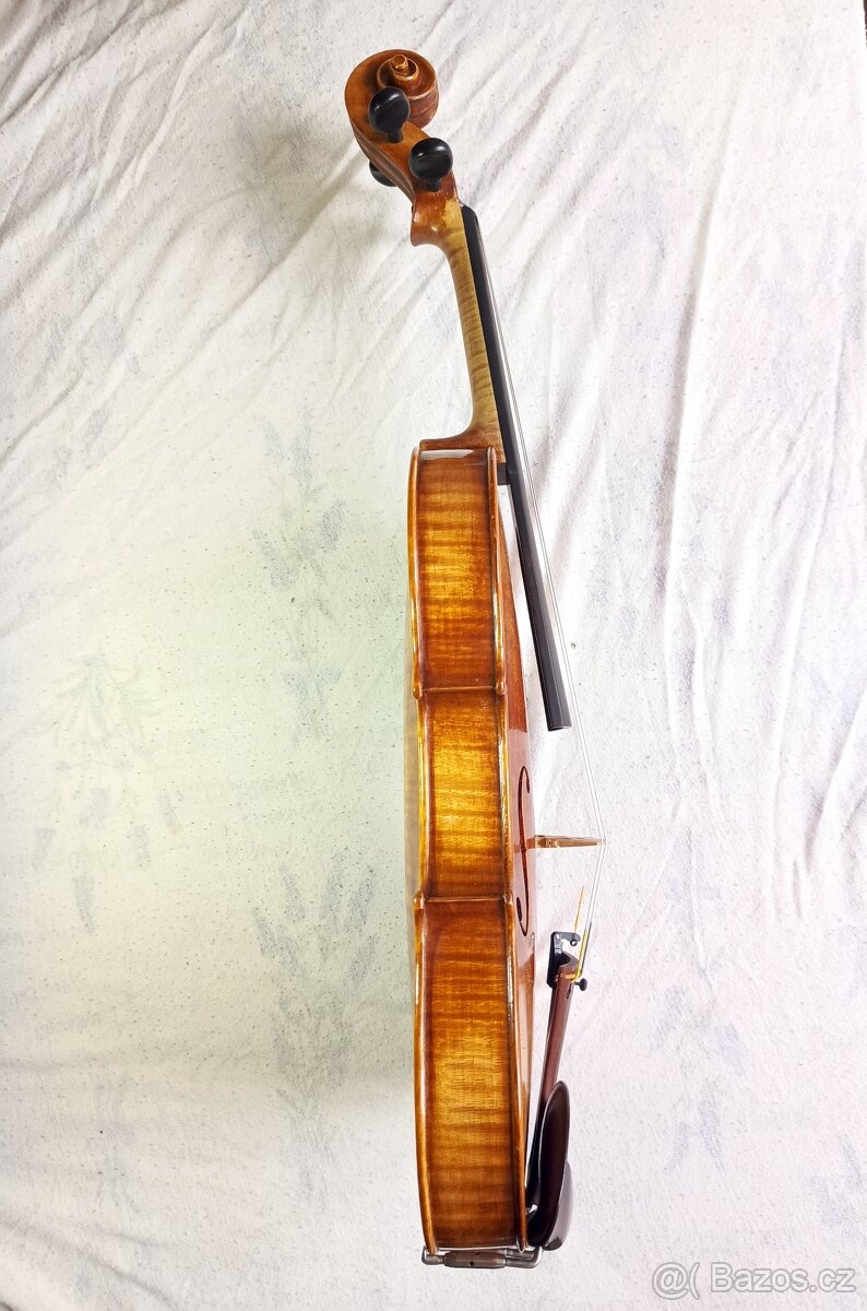 Housle 4/4 - 3
