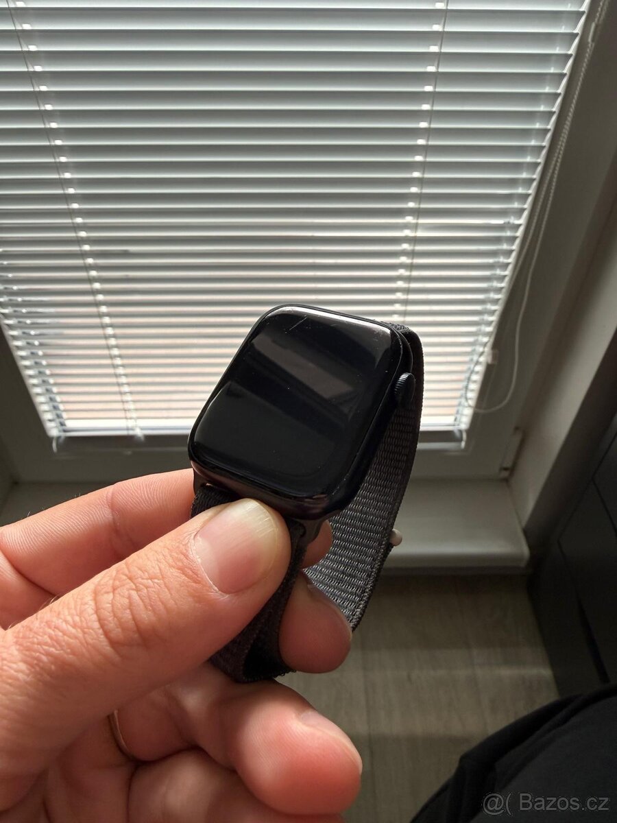 Apple Watch Series 9 45mm - 3
