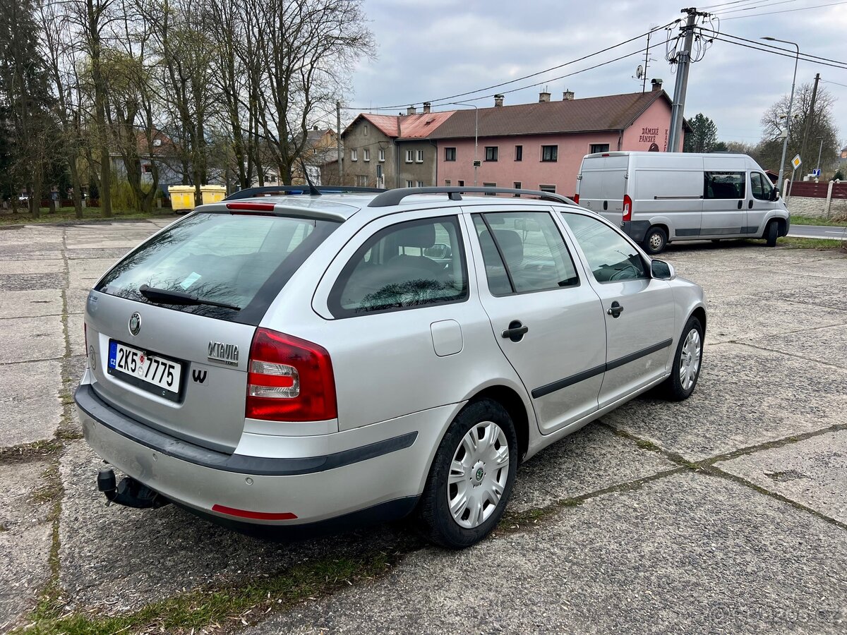 Škoda octavia 2 1.9 TDi - 3