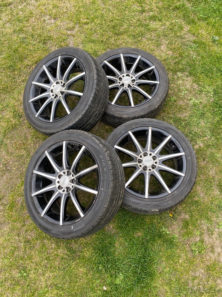 kola MOMO CORSE R17 - 3