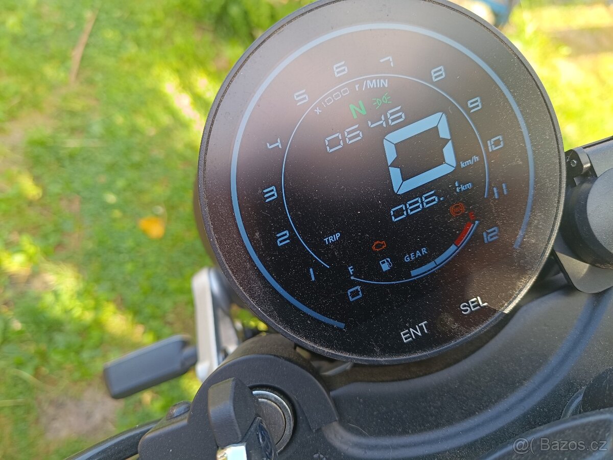 Motorka KEEWAY 125abs - 3