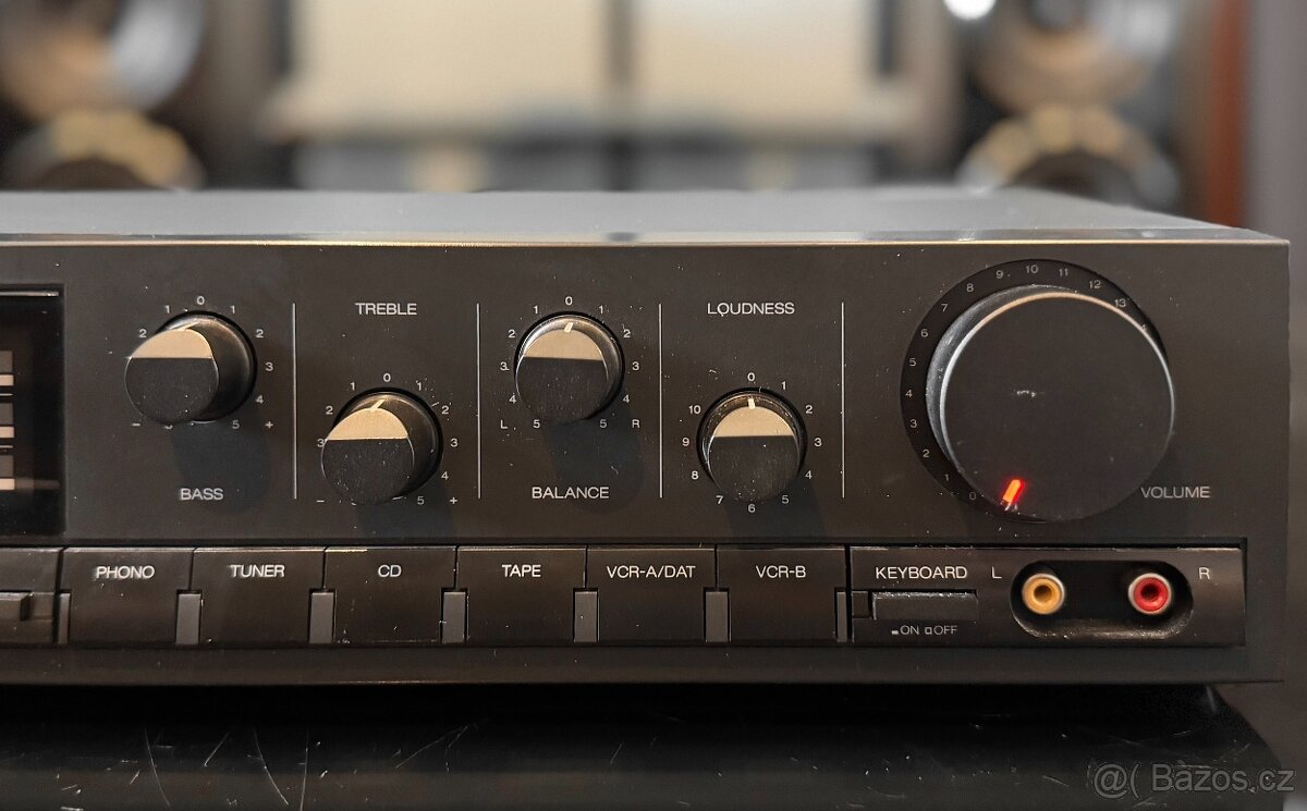 Sansui C-1000 předzesilovač - 3
