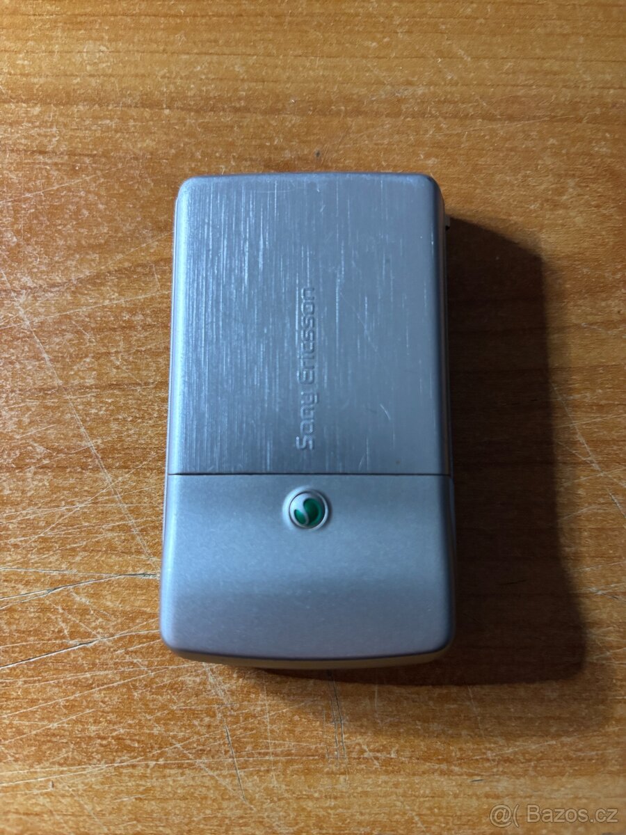 Sony Ericsson T303 - 3