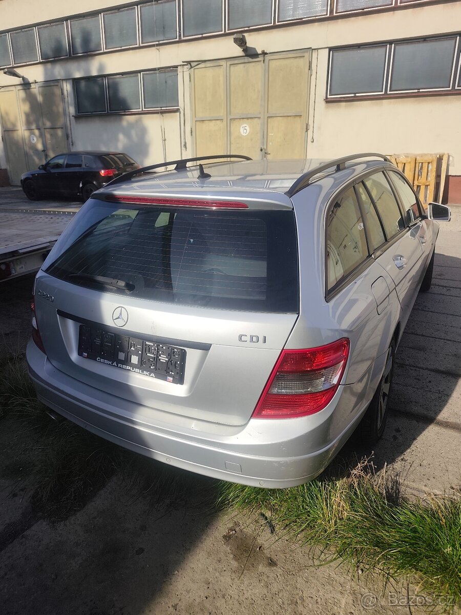 Mercedes-Benz c220 - 3