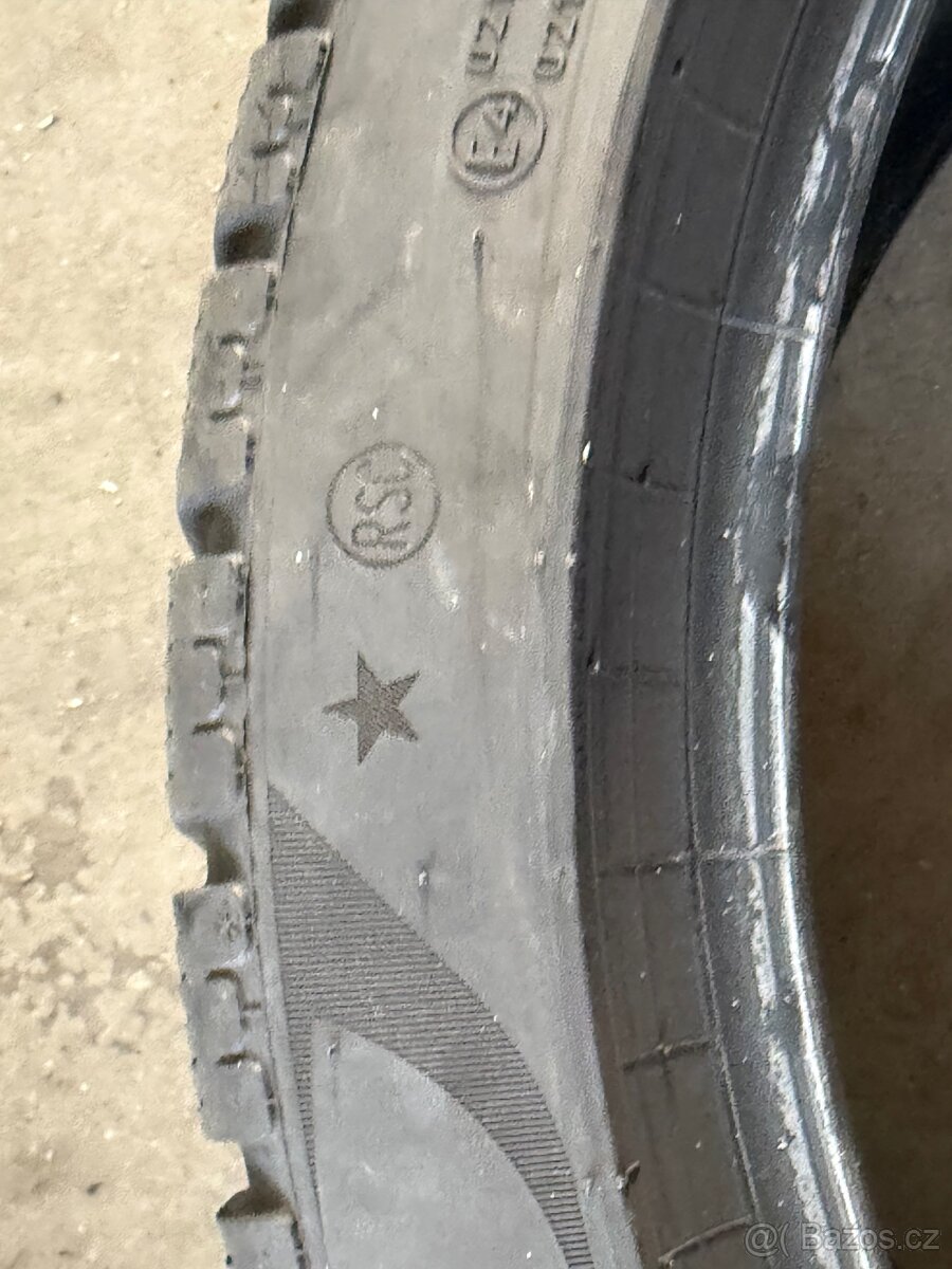 245/40R19 PIRELLI P ZERO WINTER - 3