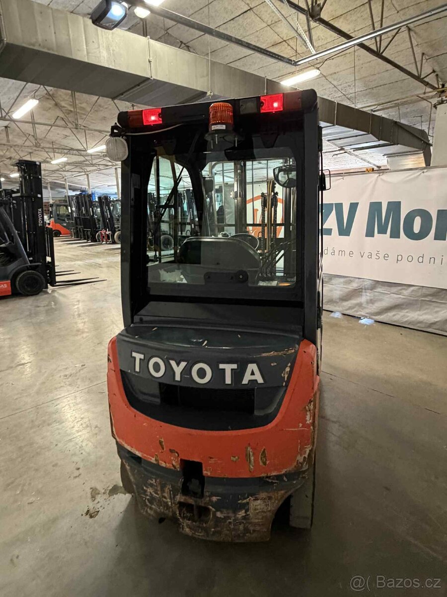Vysokozdvižný vozík Toyota, 02-8FDF15 spalovací - 3