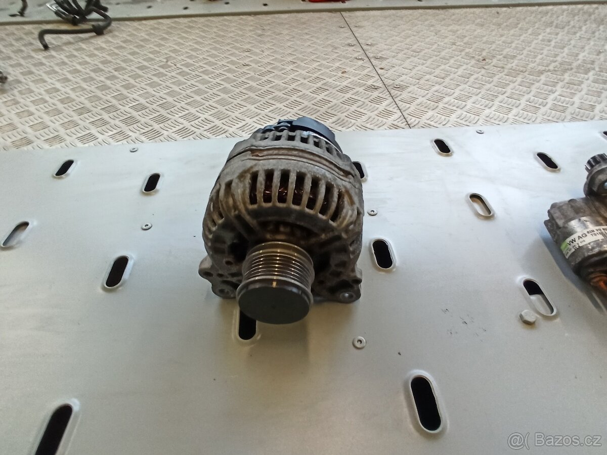 ŠKODA OCTAVIA 2. - 2.0TDi 125KW BMN - PŘÍSLUŠENSTVÍ MOTORU - 3